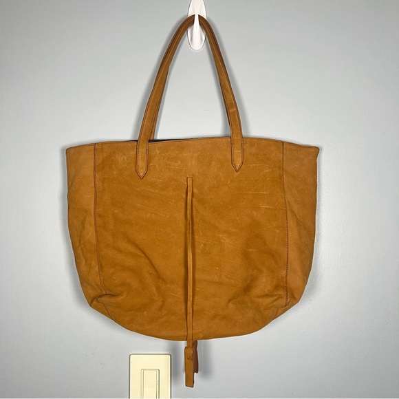 Massimo Dutti Leather Shoulder Bag - Picture 1 of 7